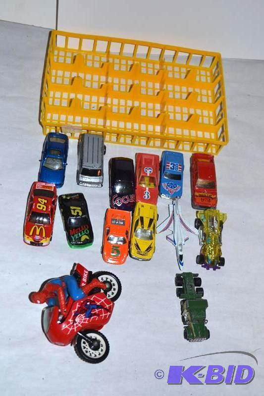 lot 371 image: Hot Wheel Cars and Books