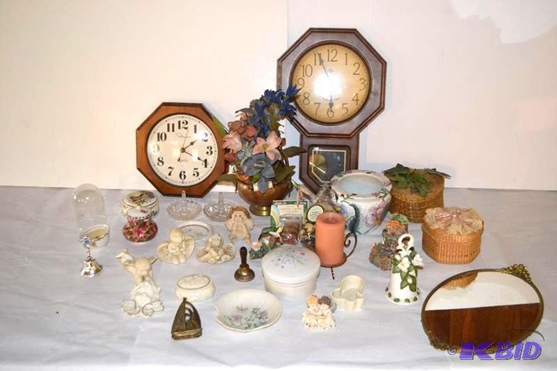 lot 410 image: Lenox glassware CHO-CHO glassware made in San...