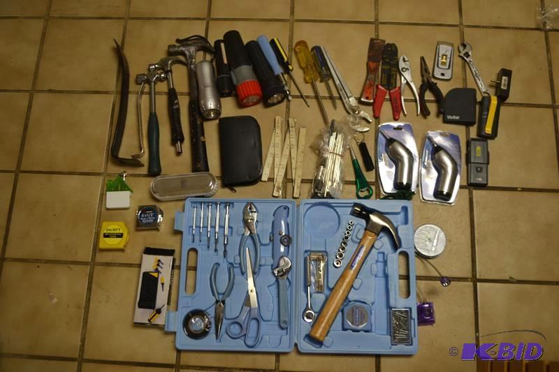 lot 412 image: Tools