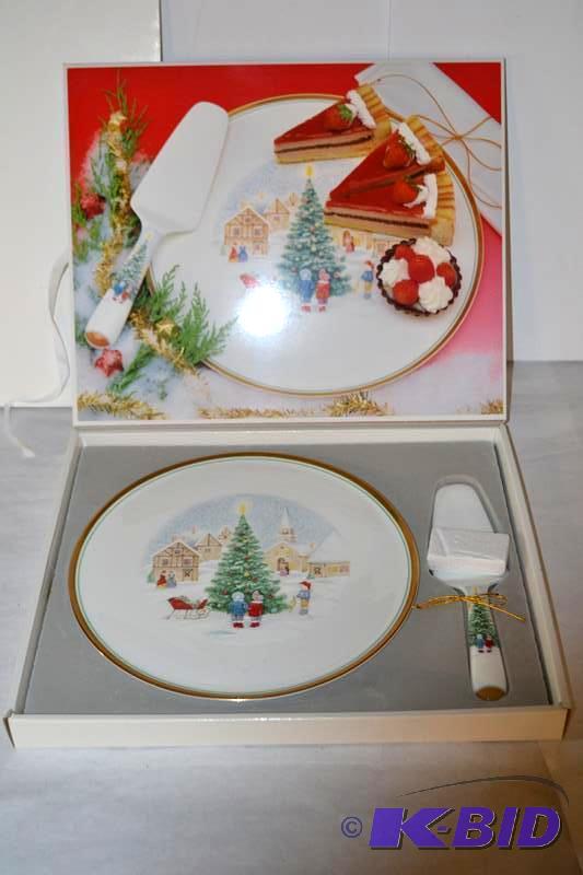 lot 413 image: Mikasa Pie Server