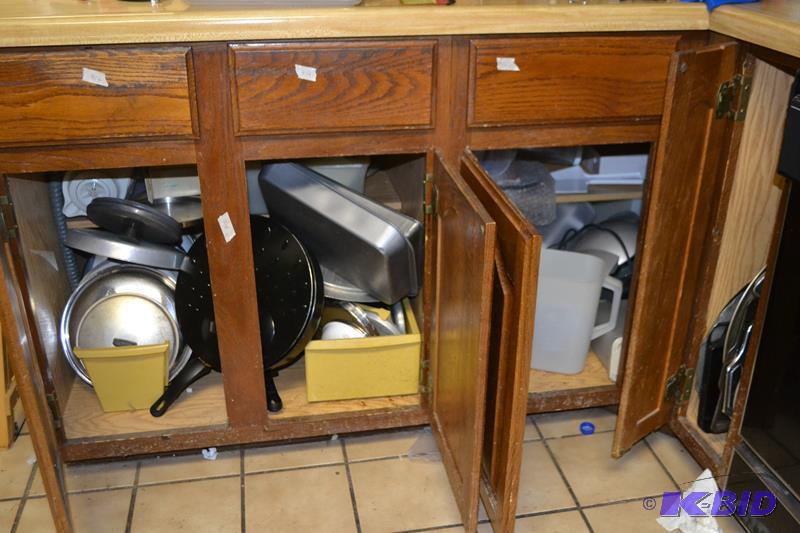 lot 415 image: Kitchen Wares, Hand Mixers