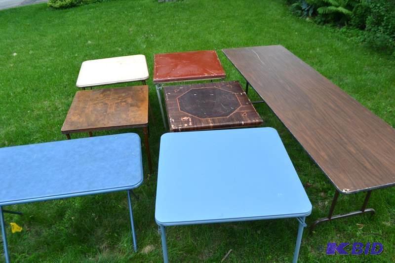 lot 72 image: Tables - 4 vintage card table 2 blue card tab...