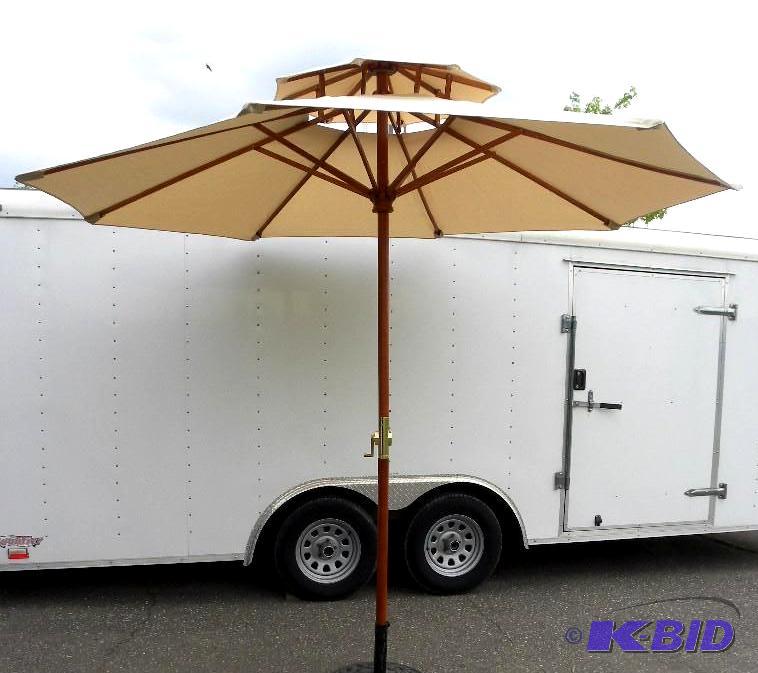 lot 30 image: 10-ft Market Umbrella, khaki, 1 78&quot dia...