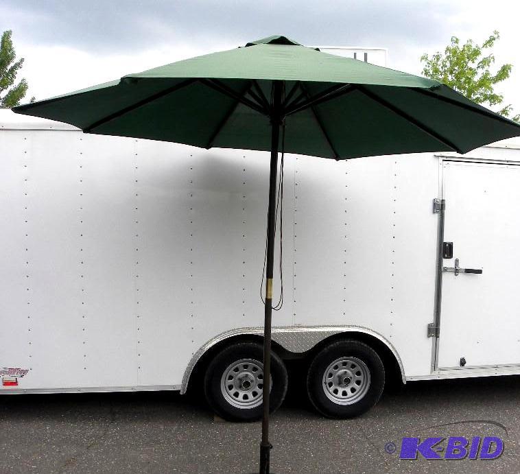 lot 34 image: 9-ft Market Umbrella, hunter green, 1 12&quo...