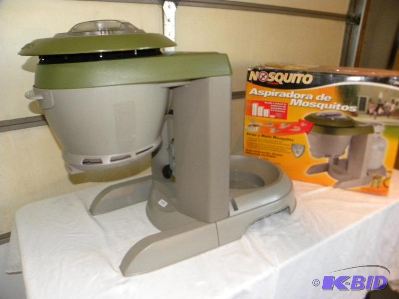 lot 48 image: The Stinger Nosquito Mosquito Vacuum, uses pr...