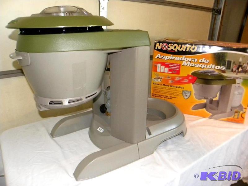 lot 49 image: The Stinger Nosquito Mosquito Vacuum, uses pr...