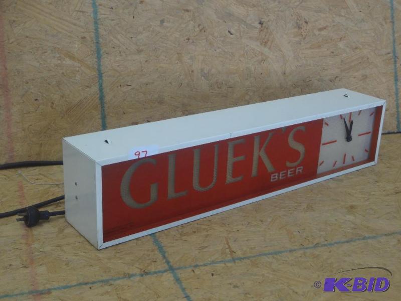 lot 97 image: Gluek Beer Lighted Sign With Clock...