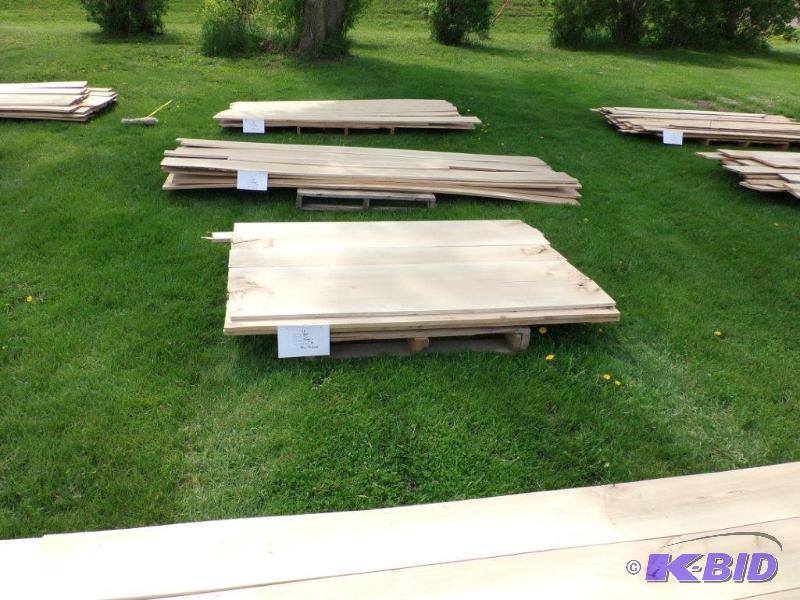 lot 18 image: Maple
