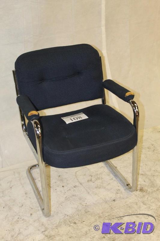 80s Chrome and Black fabric Office Chair H32...
