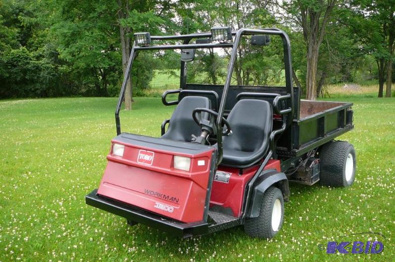 lot 20001 image: Year 1998 Make Toro  Model 3200 Workm...