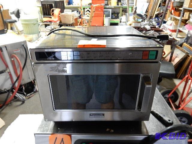 Panasonic NE 1757 R Microwave.. Untested, but...