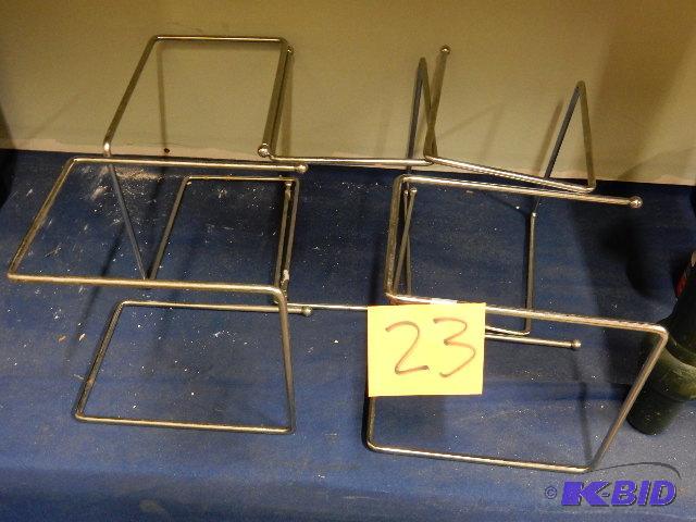 5, table top pizza tray holders...