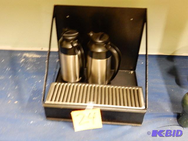 creamer and liquid station..only 2 pots...