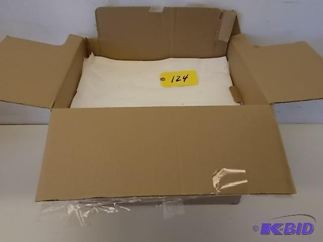 lot 124 image: Brady SPC ENV 500 Oil Pads, New, 1HUC2...