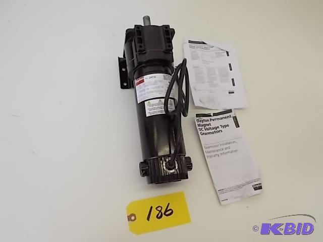 lot 186 image: Dayton Model 2H573C PMDC Gear Motor, 14 hp, ...