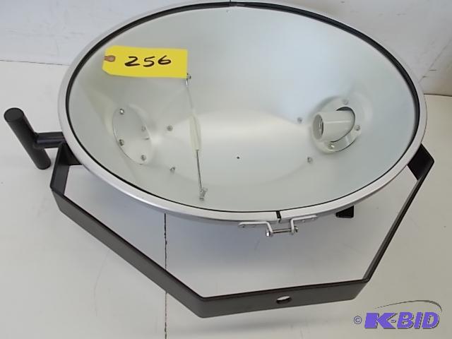 lot 256 image: CEP Model LH1000MH Swivel Mount Light, New, 1...