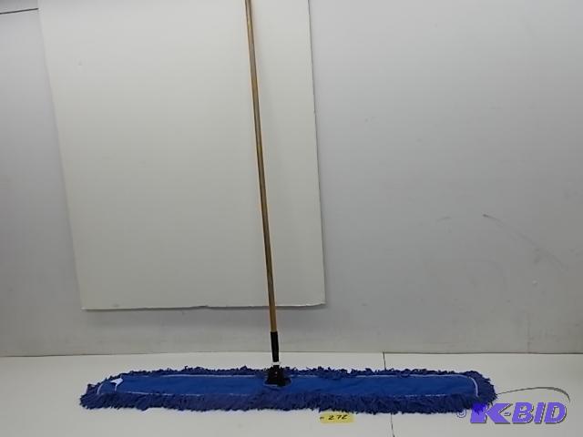 lot 272 image: Rubbermaid 5 Dust Mop, New...