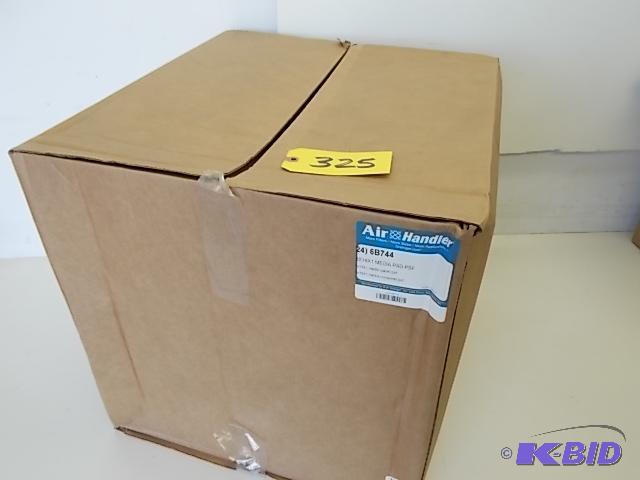lot 325 image: (24) Media Pads, 18 x 18 x 1, New...
