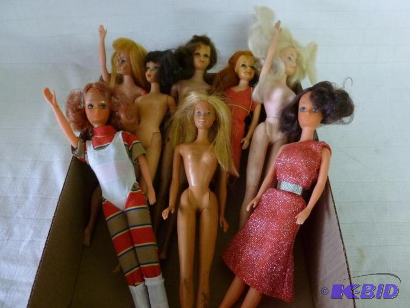 lot 108 image: Lot of eight Barbie and related dolls, looks ...