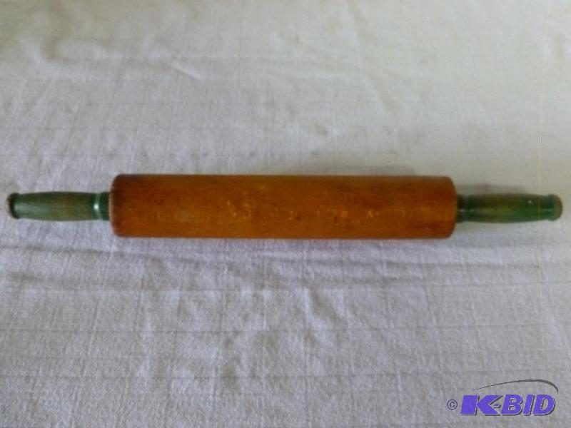 lot 122 image: Vintage green handled wooden rolling pin that...