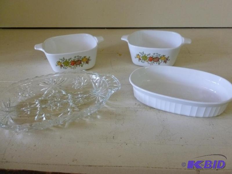 lot 133 image: Lot of three Corning Ware pieces and a beauti...