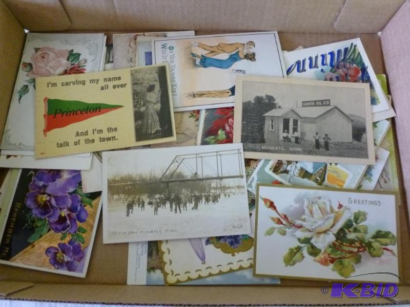 lot 183 image: Large lot of mixed antique and vintage postca...