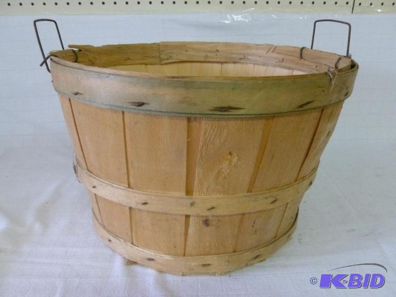 lot 215 image: Vintage Frank Dimico wooden apple bushel bask...