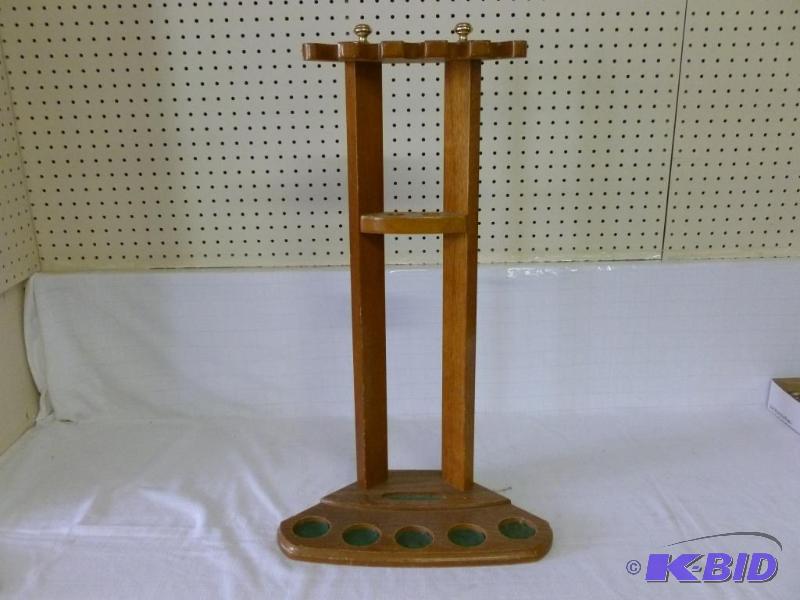 lot 223 image: Solid oak wood pool stick stand, good solid p...