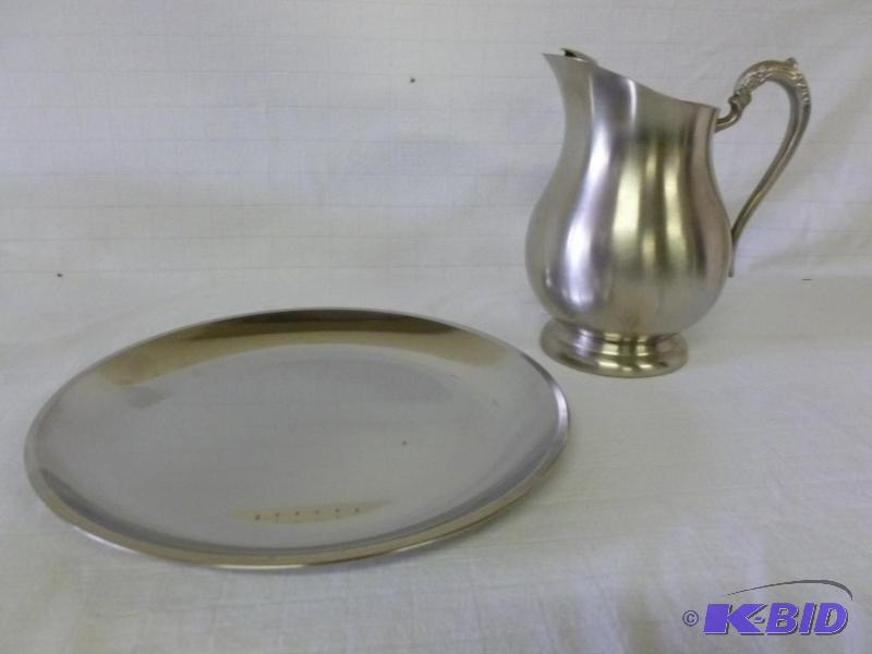 lot 250 image: This lot consists of a F.B Rogers stainless s...