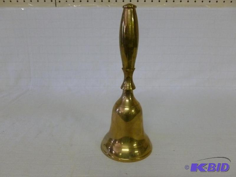 lot 254 image: Large vintage cast brass dinner bell that mea...
