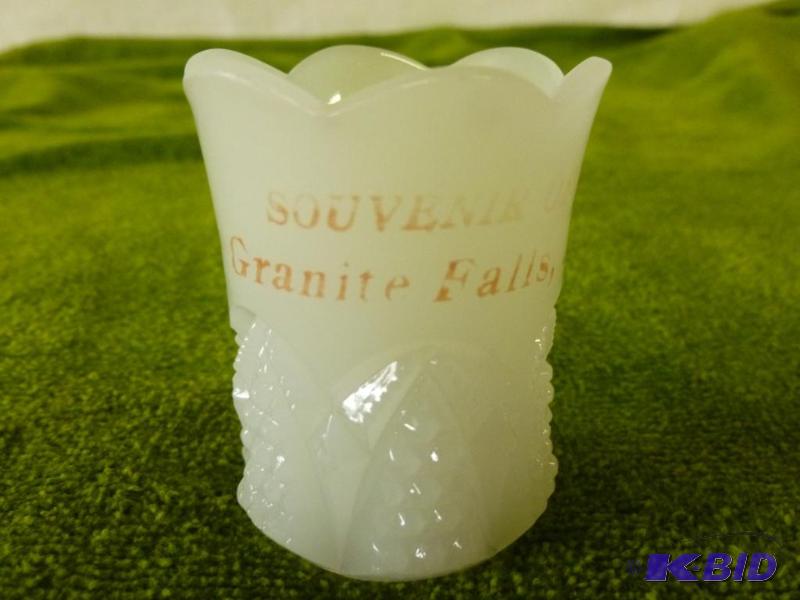 lot 277 image: Vintage milk glass souvenir vase, Granite Fal...