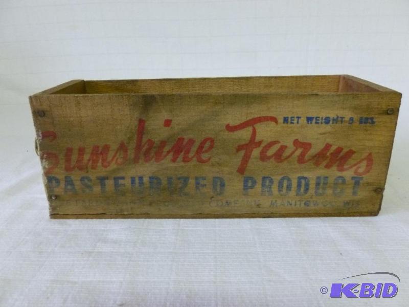 lot 37 image: Vintage Sunshine Farms wooden cheese box that...