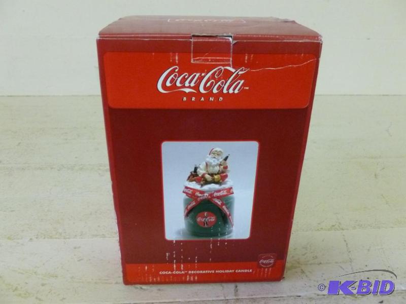 lot 54 image: Collectible Coca-Cola decorative holiday cand...