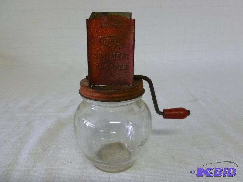lot 89 image: Vintage Androck Nut Meat Grinder, no chips or...