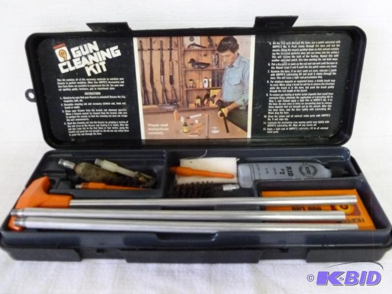 lot 99 image: Hoppes 9 gun cleaning kit....