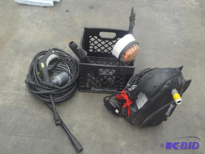 lot 118 image: Electric Pressure Washer Set...