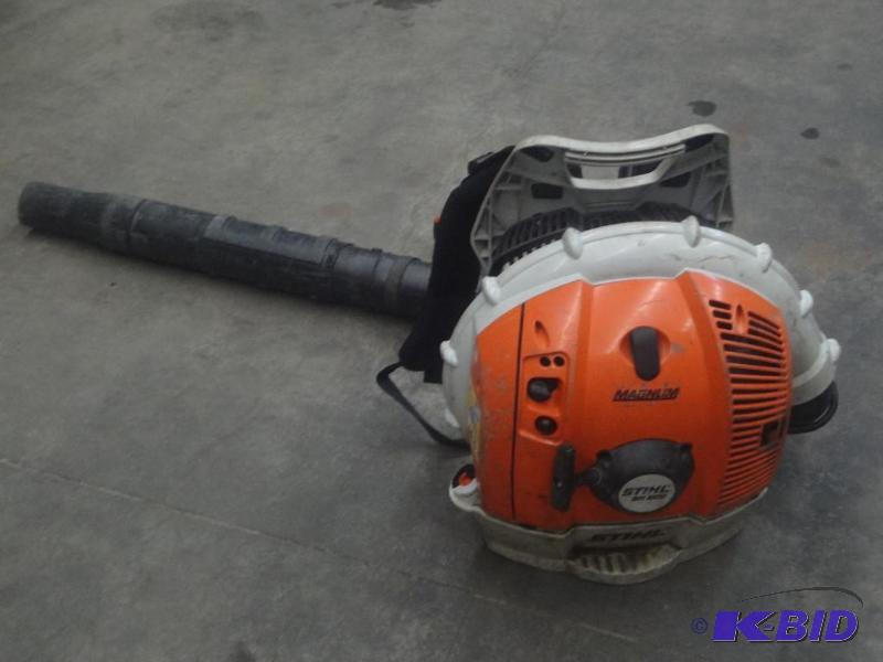 lot 12 image: Stihl Magnum BR600 Backpack Blower...