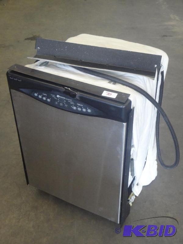 lot 70 image: Maytag Multi-Function Dishwasher...