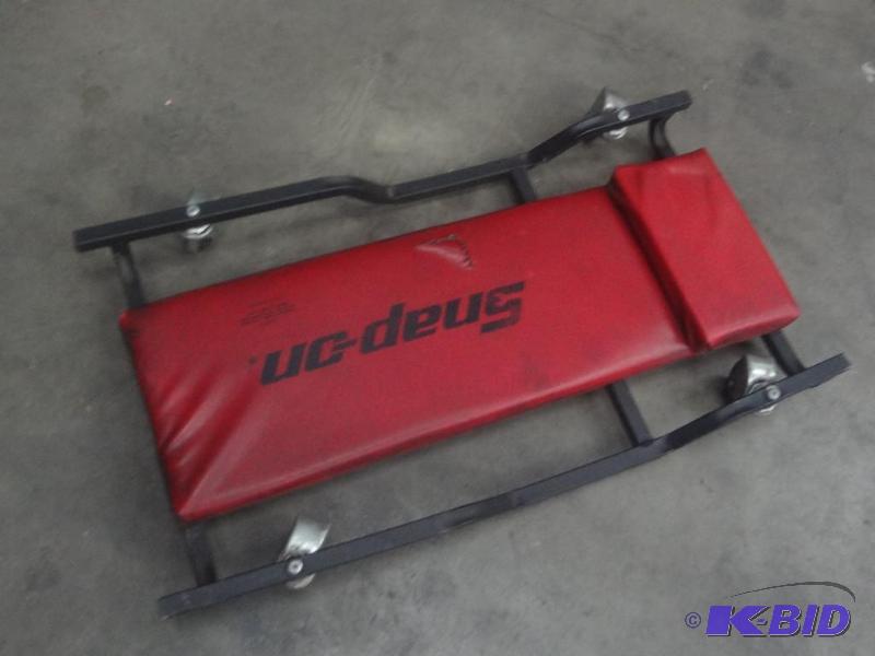 lot 92 image: Snap-On Floor Creeper...