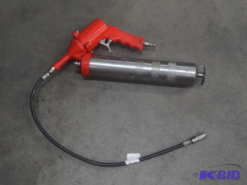 lot 95 image: Pneumatic Grease Gun...