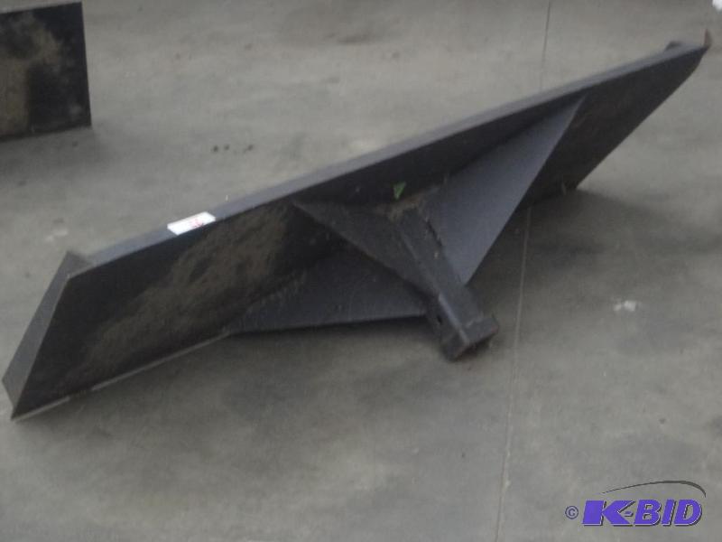 lot 99 image: Universal Quick Attach Skidloader Reciever Pl...
