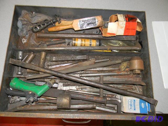 lot 104 image: Drawer full of misc. tools...