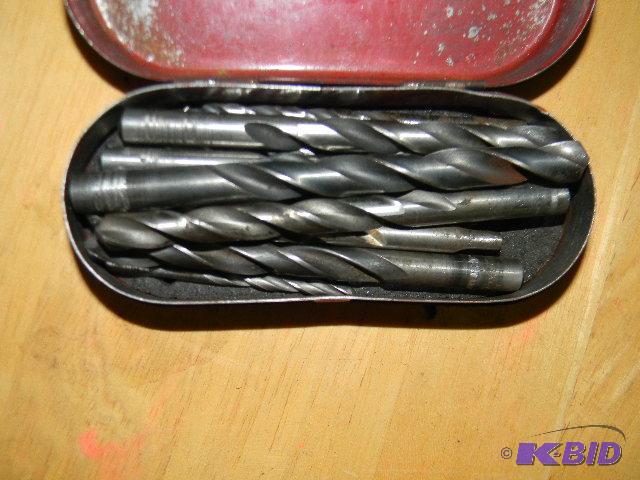 lot 122 image: Case of drill bits...