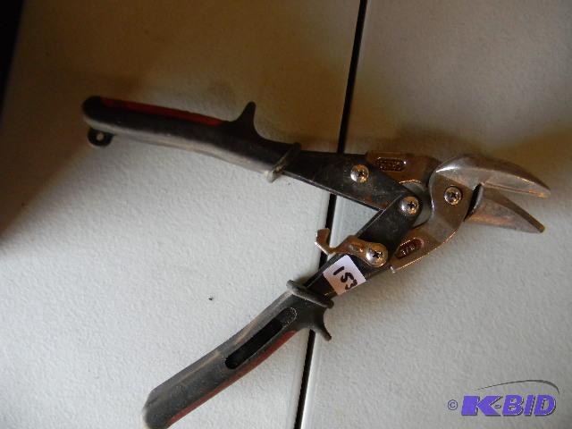 lot 153 image: Black and red tin snips...
