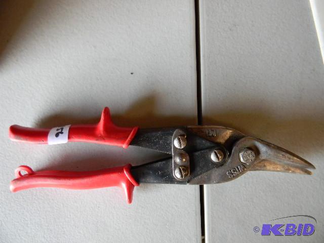 lot 156 image: Wiss red handled tin snips...