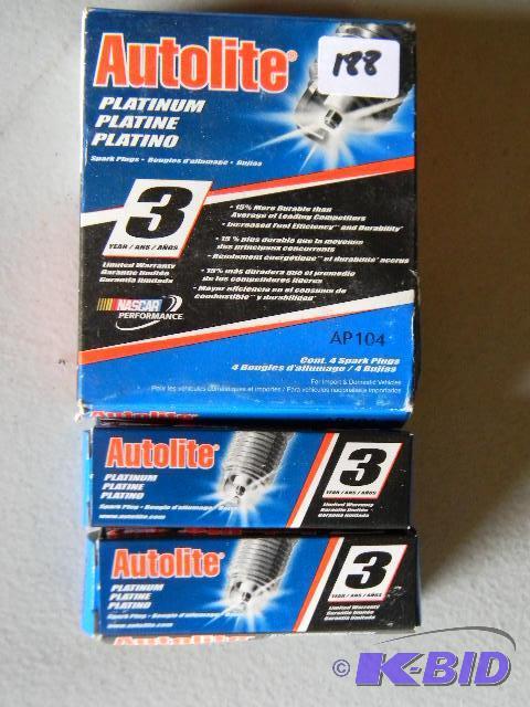lot 188 image: NEW box of Autolite Platinum spark plugs - AP...