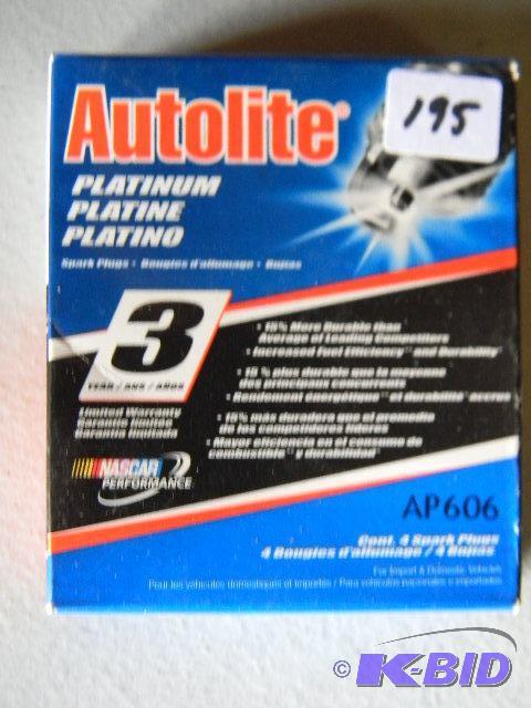 lot 195 image: NEW box of Autolite Platinum spark plugs - AP...