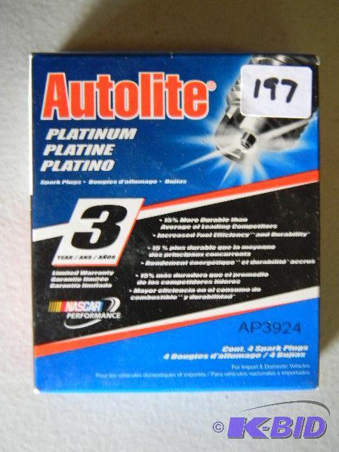 lot 197 image: NEW box of Autolite Platinum spark plugs - AP...