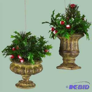 4 English PltrHolly Ornament x2