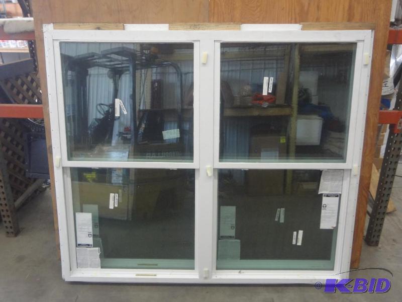lot 2 image: Unused Atrium 71.5&quotx61.5" White Vin...